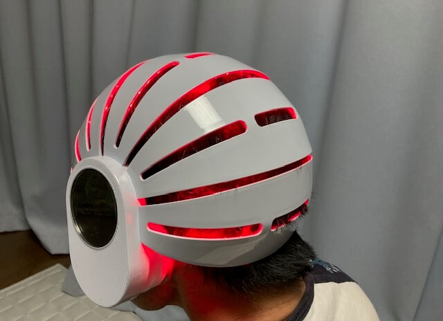 カレントボディのLEDヘルメット